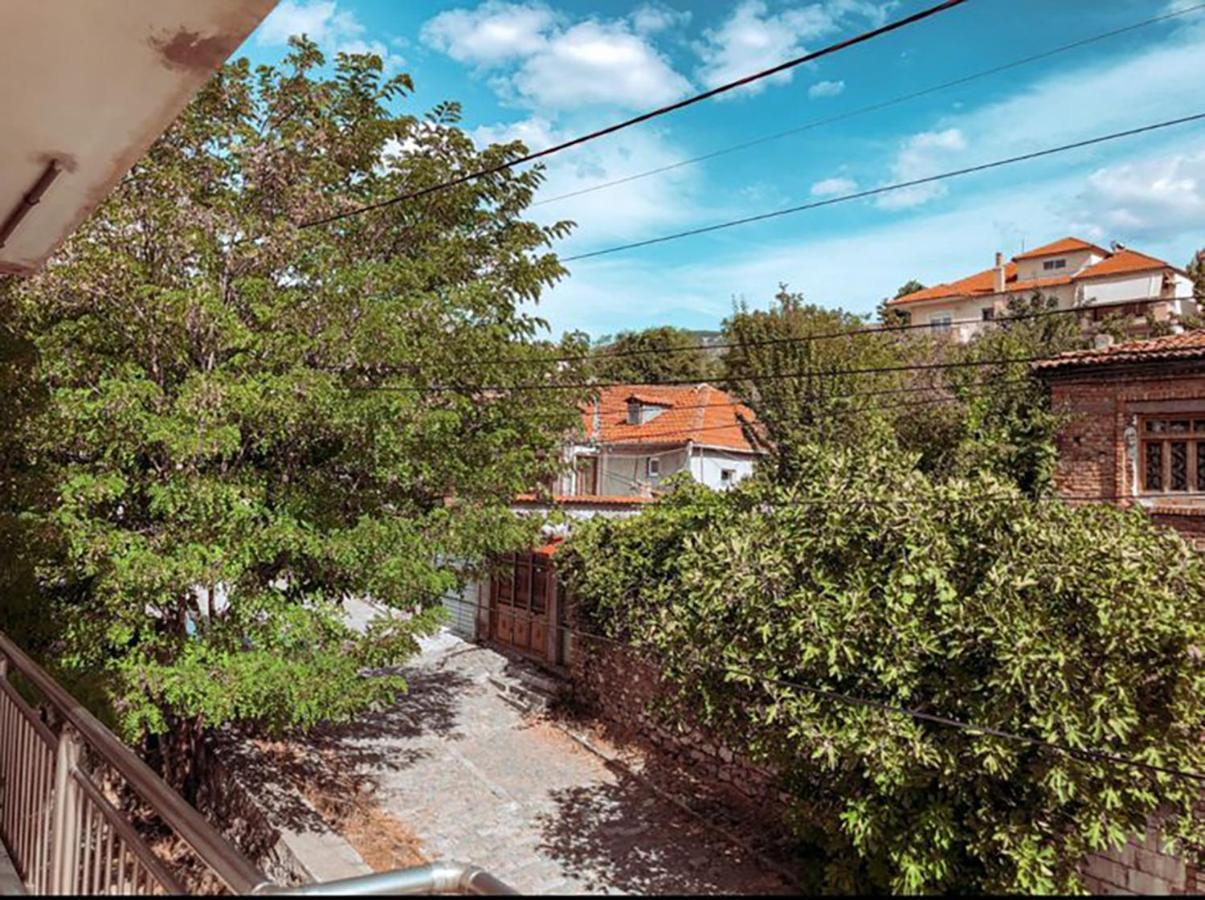 38 * Korce